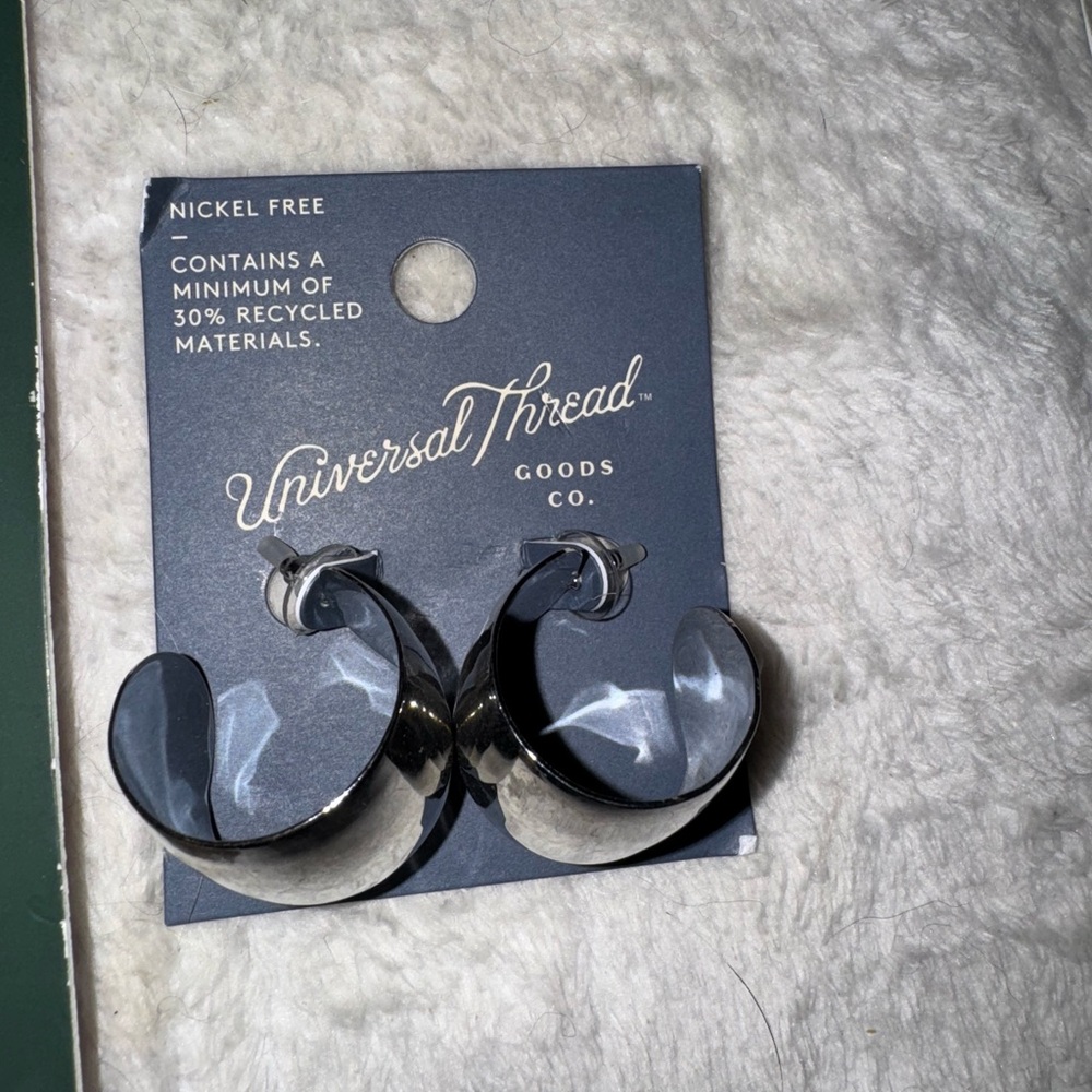 Wild Fable Silver Earring Set Universal Thread Hoop Earrings-please look closely - Picture 4 of 4